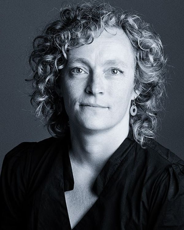 Lisbeth Bjerregaard Jacobi foto Helga Theilgaard lille